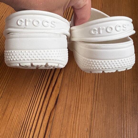 Crocs white classic slip on clog kids shoes SIZE 1 - Picture 3 of 6